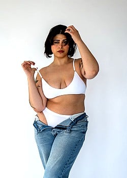 Alexa Zaro